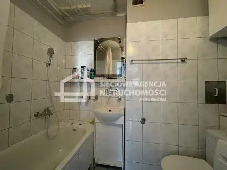 Gdynia ,  Chylońska   8