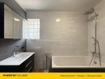 Warszawa ,  Pomorska   19