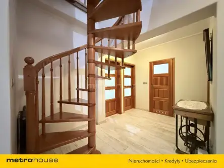 Warszawa ,  Pomorska   9