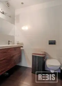 Kraków ,  Burgundzka   17