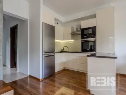 Kraków ,  Burgundzka   3