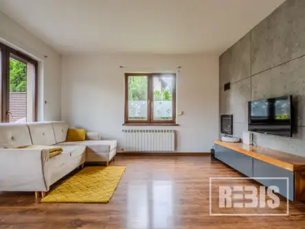 Kraków ,  Burgundzka   4