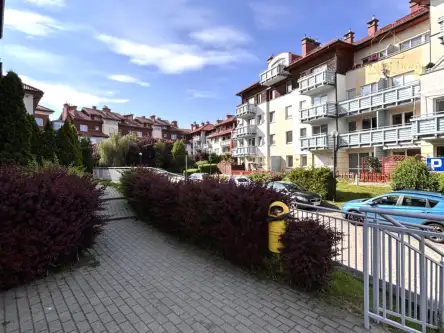 Gdynia ,  Leona Staniszewskiego   9