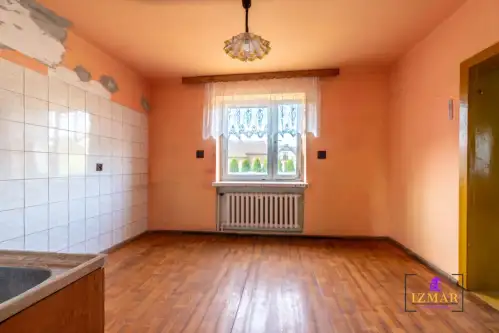 Niegowonice ,  Dąbrowska   4