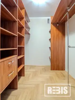 Kraków ,  Skawińska   20