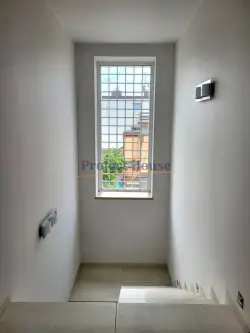 Zgierz ,  Sukiennicza   11