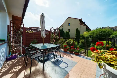 Głogów ,  Sportowa   4