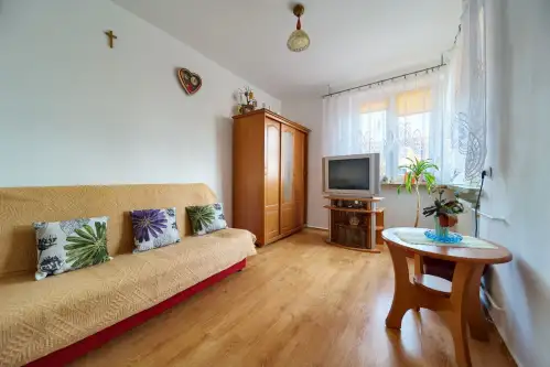 Głogów ,  Sportowa   8