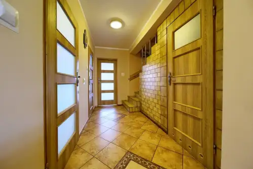 Głogów ,  Sportowa   9