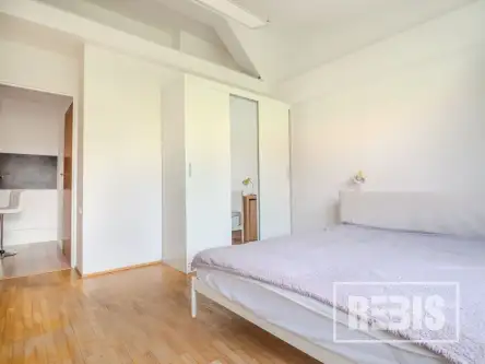 Kraków ,  Urzędnicza   5