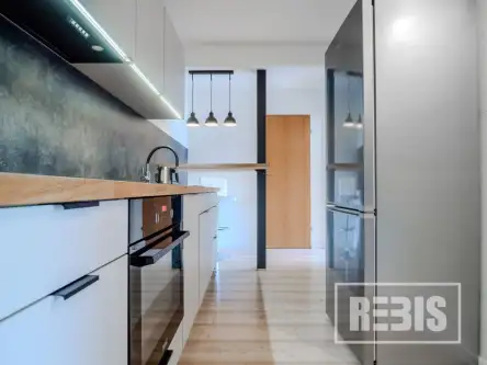 Kraków ,  Urzędnicza   7