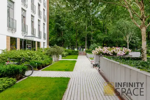 Warszawa ,  Grzybowska   15