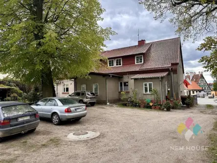 Mikołajki ,  Plac Wolności   11