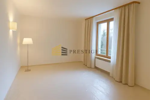 Warszawa ,  Al. Wilanowska   9