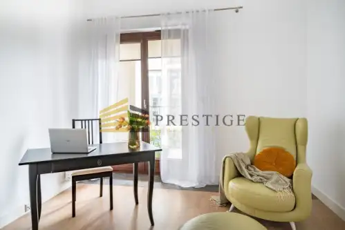 Warszawa ,  Pokorna   14