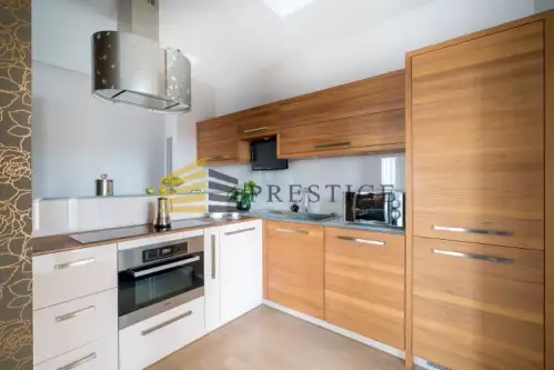 Warszawa ,  Pokorna   6