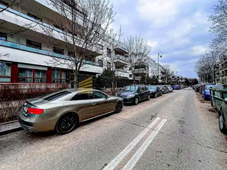 Warszawa ,  Sarmacka   14