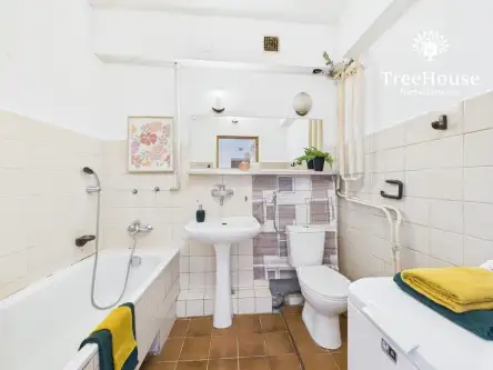 Olsztyn ,  Jagiellońska   12