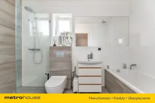 Aleksandrów łódzki ,  Moniuszki   5