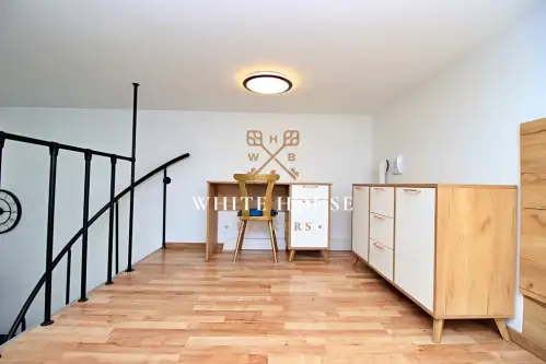 Kraków ,  Powstańców   13