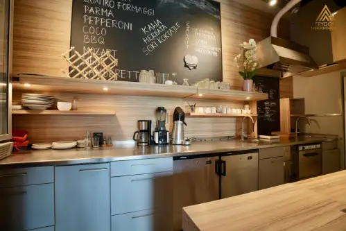 Warszawa ,  Jasnodworska   4