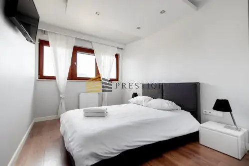 Warszawa ,  Wronia   5