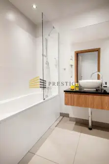 Warszawa ,  Wronia   9