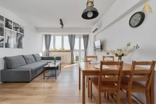 Wrocław ,  Grabiszyńska   3