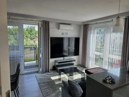 Warszawa ,  Kramarska   4