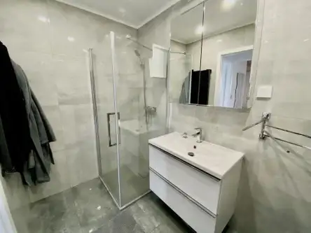 Warszawa ,  Kramarska   8