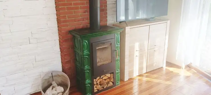 Dąbrówka ,  Akacjowa   18