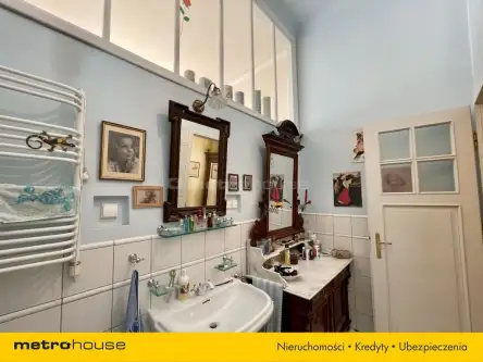 Warszawa ,  Kredytowa   7