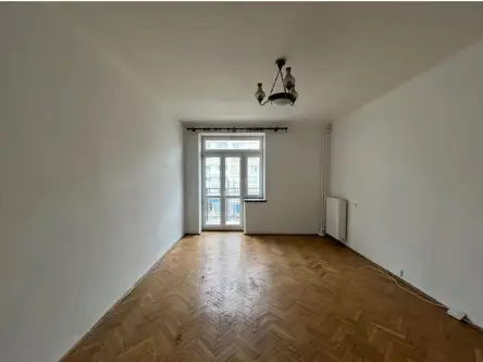 Warszawa ,  Puławska   3