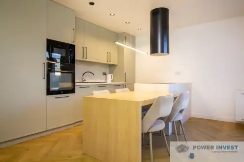 Kraków ,  Armii Krajowej   3