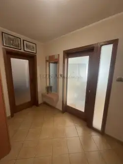 Warszawa ,  Dębicka   12