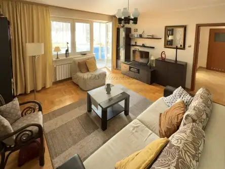 Warszawa ,  Dębicka   4