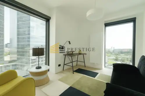 Warszawa ,  Prosta   6