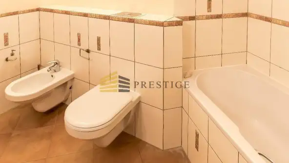 Warszawa ,  Wielicka   9