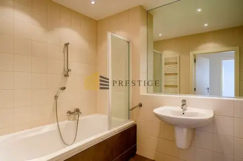 Warszawa ,  Syta   11