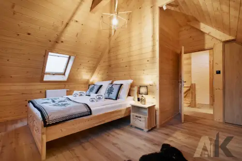 Mochnaczka niżna   15