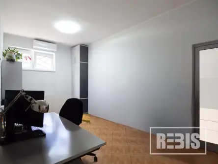 Kraków ,  Piastów   8