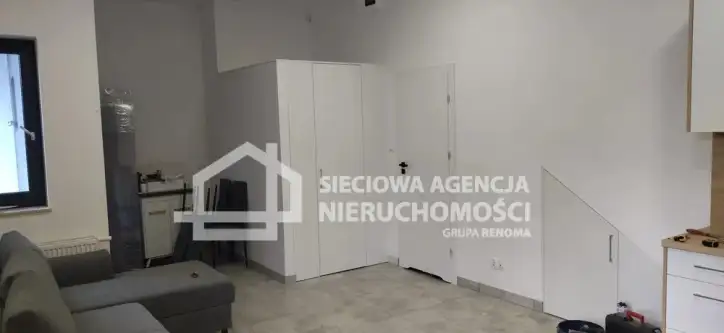 Chwaszczyno ,  Gdyńska   6