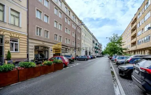 Warszawa ,  Wiejska   12