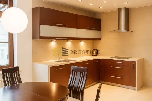 Warszawa ,  Łucka   3