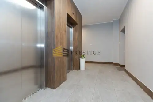 Warszawa ,  Al. Wilanowska   8