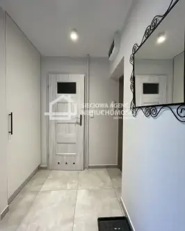 Gdynia ,  Boh. Starówki Warszawskiej   11