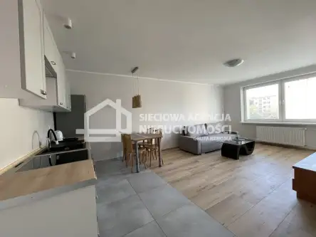 Gdynia ,  Boh. Starówki Warszawskiej   3