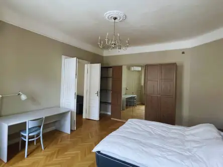 Warszawa ,  Poznańska   10