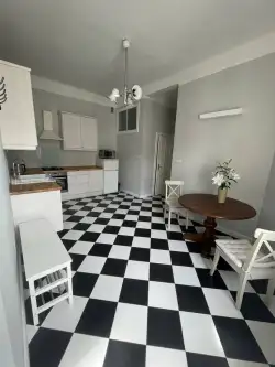 Warszawa ,  Poznańska   6