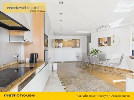 Warszawa ,  al. Jana Pawła II   14